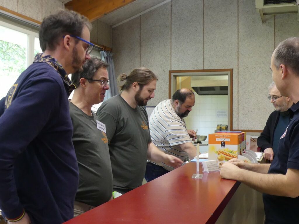 La taverne et sa fine équipe !